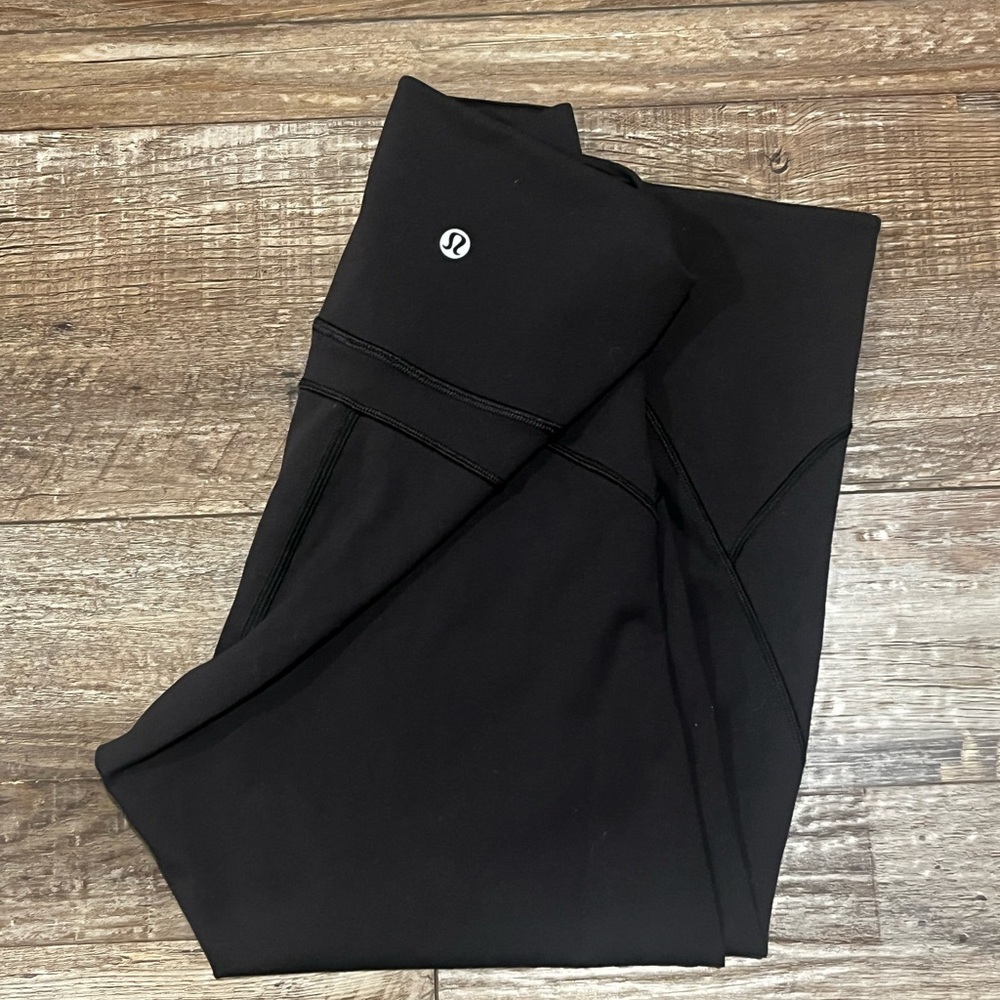 Lululemon Black capri Leggings